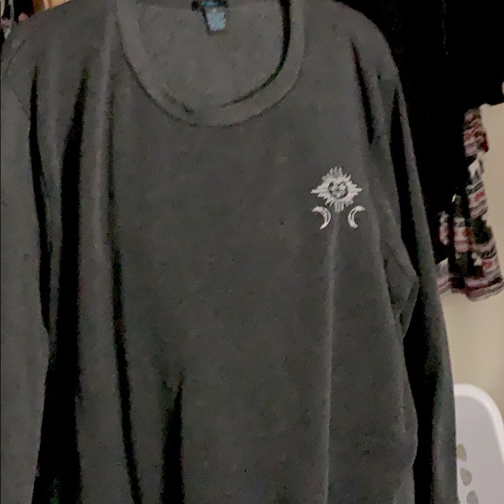 3x women’s celestial embroidered sweater